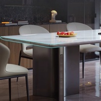 Table à manger rectangulaire minimaliste italienne en acier inoxydable de luxe naturel pour les petits appartements