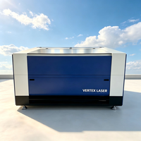 Machine de découpe automatique CNC industrielle de taille de bureau à double laser 1390 pour acier inoxydable, acrylique cristallin, enseignes et lettres en MDF