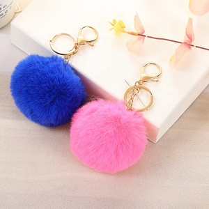 <span class=keywords><strong>Porte</strong></span>-clés <span class=keywords><strong>Pompon</strong></span> en Fourrure Multicolore de 8 cm de Diamètre en Gros, Pendentifs Mignons pour Sac, Accessoires pour Sacs de Femme et Clés de Voiture - Product Image 6