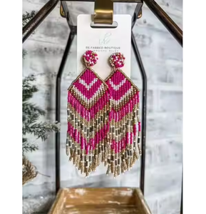 Hermosos y atractivos pendientes de cuentas de color rosa del fabricante indio, cuentas de vidrio hechas a mano, anillos de oreja de tela de la India - Product Image 1