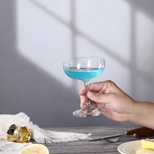 Amazon Schlussverkauf Großhandel Fabrik Kristall Martini-Eiscreme Coupe Cocktail Gläser für Hochzeit Geburtstag Geschenkbox