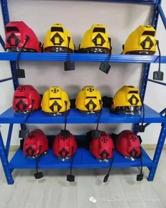 Casque de pompier 4G avec diffusion en direct, caméra thermique infrarouge ignifuge en ABS, alerte SOS avec logiciel de commande VMS - Product Image 4