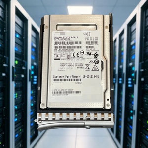 KPM51VUG3T20 UCS-SD32T123X-EP 3.2TB SAS 12Gb/s 2.5 pouces Disque SSD d'entreprise haute performance 3DWPD pour serveurs UCS M5 - Product Image 1
