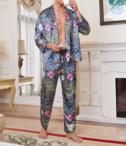 Di lusso di alta qualità da <span class=keywords><strong>uomo</strong></span> in raso di seta stampa floreale abbigliamento da notte <span class=keywords><strong>uomo</strong></span> due pezzi Set di abbigliamento Top <span class=keywords><strong>camicia</strong></span> e pantaloni <span class=keywords><strong>pigiama</strong></span> - Product Image 2