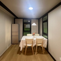 Casas Prefabricadas de 2 Dormitorios con Estructura de Acero Galvanizado y Estilo de Madera, Listas para Enviar a un Precio Más Económico