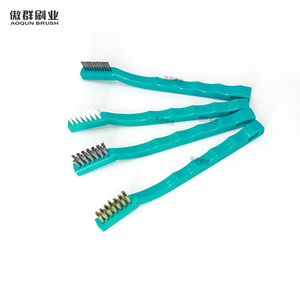 Wegwerp steriele chirurgische scrubborstel met 10% Povidonjodiumoplossing, spons met nagelreiniger - Product Image 1