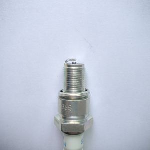 Níquel NGK motocicletas Bujia Sistemas de motor automático de alta calidad 5722 BR9ES para Suzuki RGV250 250cc, RMX250 250cc, MX250S 250cc - Product Image 6