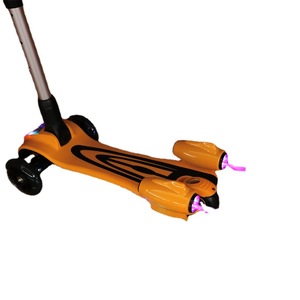 Trottinette pour enfants avec lumières, 3 en 1, pliable, à batterie, pour enfants de 3 à 10 ans, hauteur réglable, rouge, Bluetooth, lumière latérale - Product Image 4
