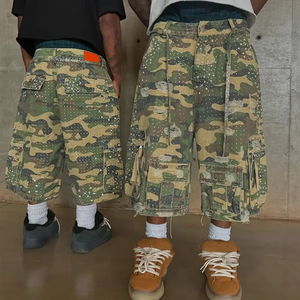 Pantalones Cortos de Mezclilla para Hombre, Personalizados, Nueva Tendencia, Estilo Hip Hop, Pantalones Cortos Cargo de Camuflaje con Pedrería - Product Image 2