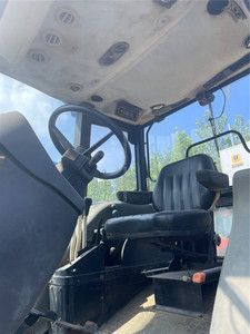 Trattore Agricolo Usato Premium d SNH1204, Trazione Massima 40kN, Capacità di Sollevamento 30kN, Esportazione in Sud America - Product Image 3