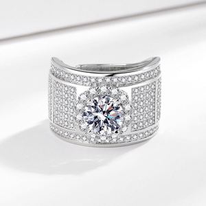 Anillo de Dedo Índice Abierto de Cobre Lujoso con Circonitas Completas para Hombre, Anillo de Boda de Dos Quilates Brillantes de 8MM para Novio - Product Image 3
