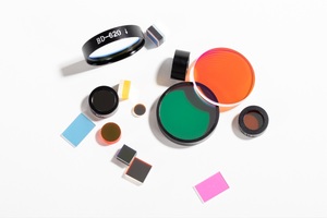 Filtros Ópticos Dicroicos Ultra Confiáveis com Revestimento IAD, Controle de Comprimento de Onda de Precisão, 90% de Transmitância, Filtro Analítico - Product Image 4