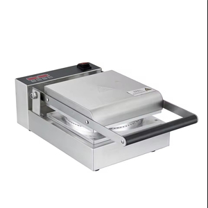 Machine professionnelle pour la fabrication de cornets de glace croustillants et de gaufres, et de rouleaux de crêpes - Product Image 4