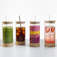 Gobelets en verre transparent naturel avec couvercles et pailles en bambou, taille et logo personnalisés pour les cafés et les magasins de boissons