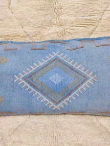 Funda de Cojín Bordada de Seda de Cactus Sabra Marroquí 100% Tejida, Funda de Almohada Kilim, Decoración del Hogar Bereber - Product Image 5