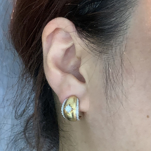 อาซูโอ 18K เครื่องประดับทองคำแท้ Au750 เพชรธรรมชาติแท้รูปทรงพระจันทร์วินเทจต่างหูของขวัญสำหรับผู้หญิงงานแต่งงาน - Product Image 6