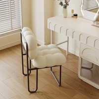 Table de toilette et chaise de luxe pour la chambre, parfaites pour les manucures et les chaises de salon adaptées aux réseaux sociaux