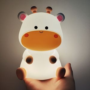 Veilleuse portable électrique pour bébé, adorable cerf en silicone avec LED, rechargeable par USB, changeant de couleur, pour chambre d'enfant - Product Image 3