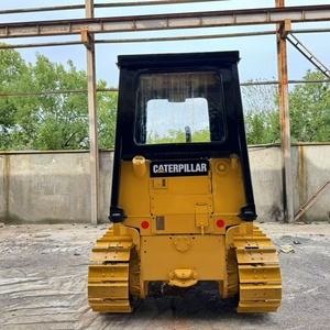 Bulldozer Caterpillar D4C d'occasion hydraulique d'origine, excavatrice de 13,5 tonnes en provenance du Japon à bas prix, approuvé EPA/CE en stock - Product Image 4