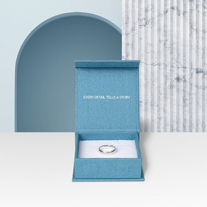 صندوق هدايا فاخر مخصص مع طباعة الشعار وإغلاق مغناطيسي من الورق الصلب للهدايا المميزة - Product Image 3