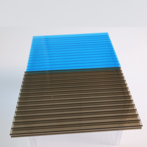 Hoja de <span class=keywords><strong>techo</strong></span> de <span class=keywords><strong>Policarbonato</strong></span> <span class=keywords><strong>alveolar</strong></span> de diseño moderno Material a prueba de UV para aplicaciones hoteleras - Product Image 4