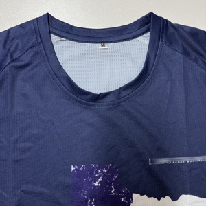 Shorts et T-shirts <span class=keywords><strong>de</strong></span> course 100 % polyester pour hommes – Fournisseurs <span class=keywords><strong>de</strong></span> T-shirts d'entraînement légers et respirants, T-shirts <span class=keywords><strong>de</strong></span> sport personnalisables avec logo pour événements - Product Image 4