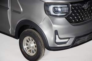 Vehículo Eléctrico de Nueva Energía de Cuatro Puertas, Cuatro Asientos y Cuatro Ruedas, Silencioso y de Bajas Emisiones, en Oferta - Product Image 3