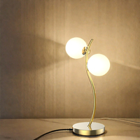 Délicat or + boule de verre lampe de bureau décorative nouveau Style de mode blanc chaud lit lampe latérale salle de lecture hôtel commutation contrôle