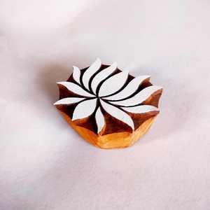Juego de 6 Sellos de Madera Geométricos Tallados a Mano para Tela, Papel y Manualidades con Arcilla - Product Image 5