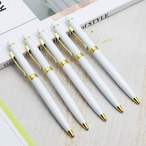 Stylo publicitaire sportif fin blanc personnalisé avec clip doré, logo personnalisé, stylo à bille en métal, encre rouge/bleue/noire - Product Image 2