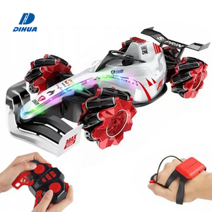 2,4 Ghz 9 canales Control remoto Drift Spray Gesture Watch RC Stunt Car Tracción en las cuatro ruedas de alta velocidad con juguetes ligeros para niños - Product Image 1