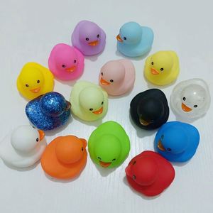Patitos de Goma con Gafas de Sol, Sombreros y Accesorios para la Cabeza, Mini Patitos de Goma para Carnaval, Crucero, Cumpleaños, Juguetes para Bañera, al por Mayor - Product Image 2
