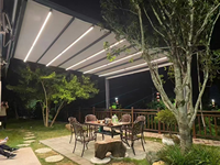 Pergola pliante en aluminium avec revêtement en poudre imperméable, qualité stable, auvent rétractable pour hôtel et restaurant, 15 ans d'expérience en usine