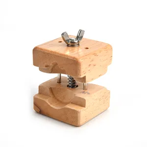 Vendita diretta in fabbrica supporto per quadrante dell'orologio strumenti di riparazione parti banco da lavoro in legno sedile fisso in legno