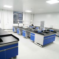 Meubles de laboratoire clés en main pour écoles : Banc de travail central en C, hotte à fumées en bois et acier, compatible avec une disposition personnalisée