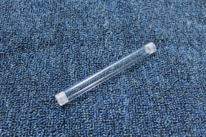 अनुकूलित छोटे व्यास वाले क्वार्ट्ज ग्लास कैलरी ट्यूब को ऑप्टिकल प्रयोगशाला अनुप्रयोगों के लिए प्रसंस्कृत किया गया - Product Image 6