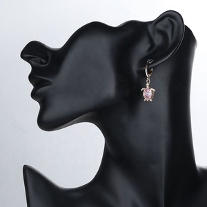 ชุดเครื่องประดับ Hd Jewelry สร้อยคอแฟชั่นและต่างหูเพชรคิวบิกเซอร์โคเนีย ดีไซน์เต่าน่ารัก ชุบทอง 18K วัสดุทองเหลืองคุณภาพ Aaa สำหรับผู้หญิง - Product Image 5