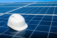 Panneau solaire bifacial de type N, module PV double vitrage plein écran 620W, faible atténuation, technologie TOPCon