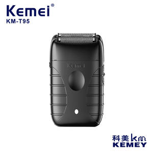 เครื่องโกนหนวดไฟฟ้าเคเมอิ เคเอ็ม ที 95 ใบมีดลอยได้สำหรับผู้ชาย ชาร์จ USB กันน้ำ IPX7 ตัวเครื่องพลาสติกสีดำ - Product Image 3