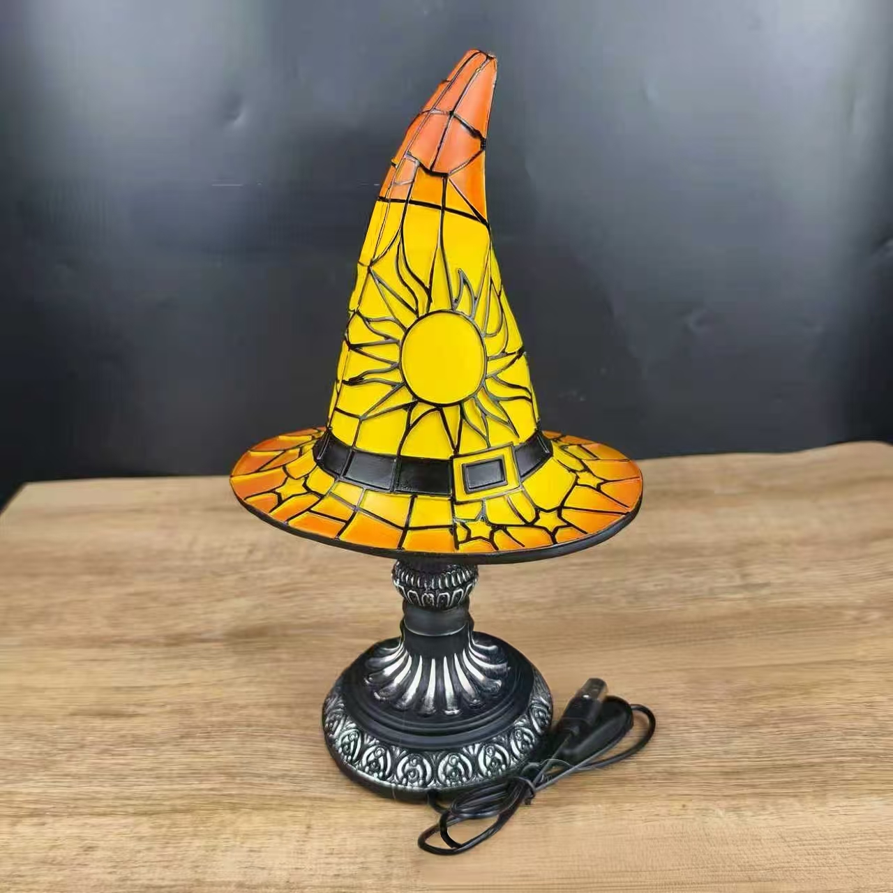 สีเหลือง