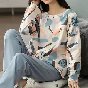 Conjunto de Pijamas de Otoño para Mujer, Ropa de Dormir de Manga Larga con Cuello Redondo y Estampado Floral, Ropa de Casa Holgada, Cómoda y Transpirable - Product Image 3