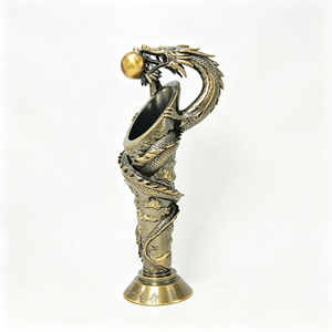 Fabrication en usine de tasses de trophée de statue de <span class=keywords><strong>dragon</strong></span> en métal personnalisé antique pour les ligues de champions sportifs attribuant votre propre conception - Product Image 3