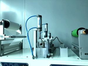 LIYI Máy Làm Mẫu Băng Dính Máy Làm Nóng Chảy Sử Dụng Máy Cuộn Vải Dùng Trong Phòng Thí Nghiệm - Product Image 2