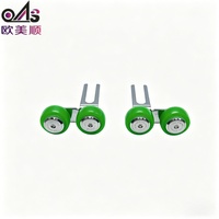 Roulettes de porte coulissante en nylon vert zingué, roulettes supérieures en nylon, décalage à droite 9,5 mm, roulettes de placard