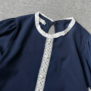 Blusa de chifón de color sólido para mujer, cuello mandarín con borlas y cuello en V, Top de fábrica OEM de verano, Blusas para mujer, proveedor mayorista - Product Image 1