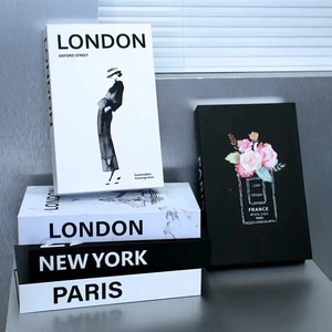Libros Decorativos de Lujo para el Hogar, Accesorios de Decoración con Diseño Artístico, Libros Falsos Personalizables para Decoración de Interiores - Product Image 1