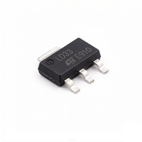 Regulador Lineal (LDO) LD1117S33CTR con un voltaje de 3.3V 1.3A 15V, puede proporcionar una corriente de salida de hasta 800 MA