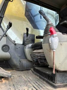 PC moyen d'occasion de KOMATSU d'excavatrice de bonne condition 220-8 excavatrice originale de KOMATSU Pc220-8 à vendre - Product Image 6