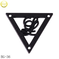 Étiquettes métalliques ovales haut de gamme pour abaya, plaques personnalisées en alliage de zinc avec lettres dorées, badges logo en métal pour accessoires vestimentaires