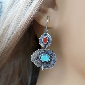 Orecchini Asimmetrici Boho Vintage Verde Menta e Corallo, Orecchini da Donna - Product Image 2
